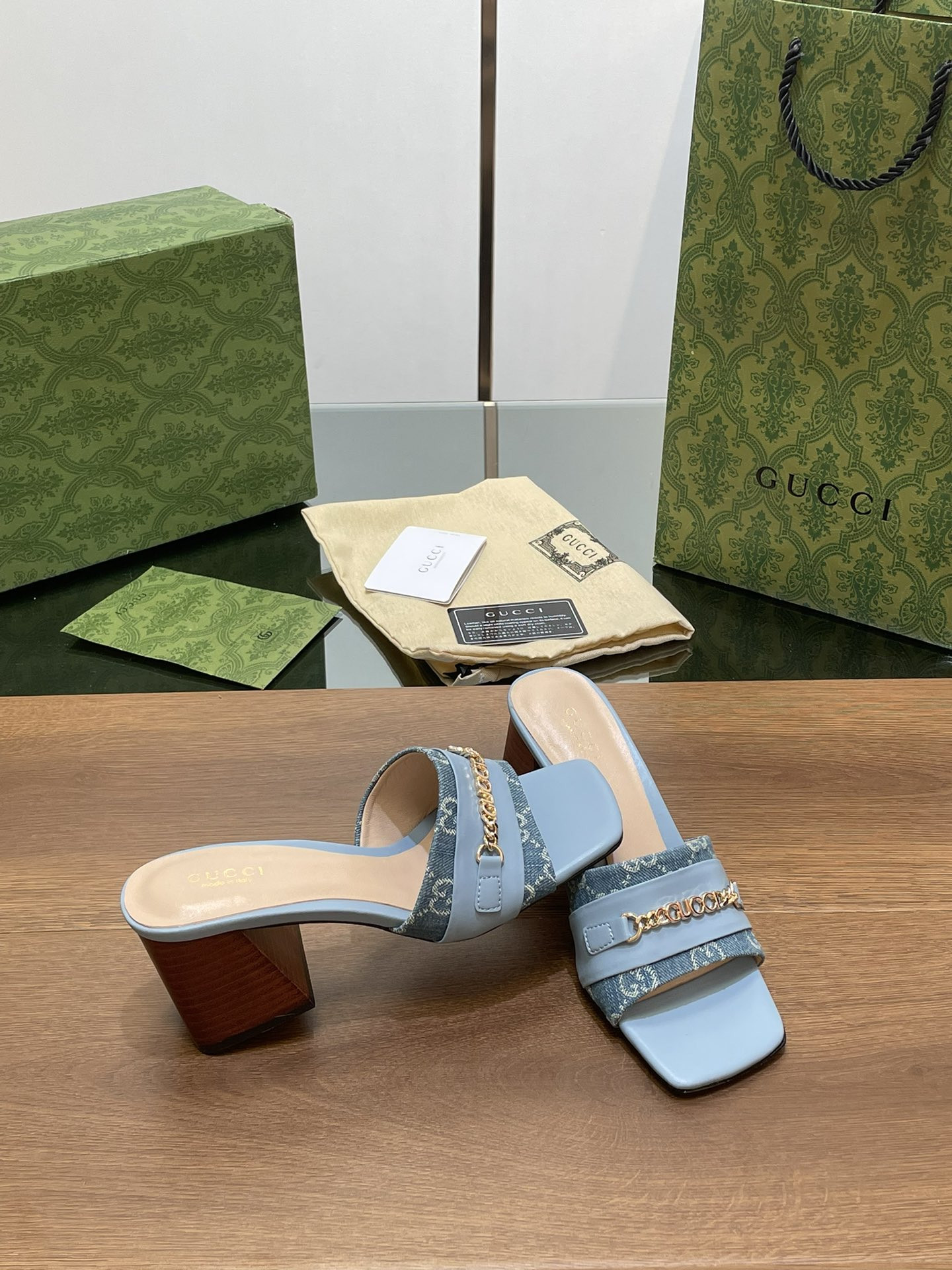 UA Gvc*1 SIGNORIA SLIDE SANDAL