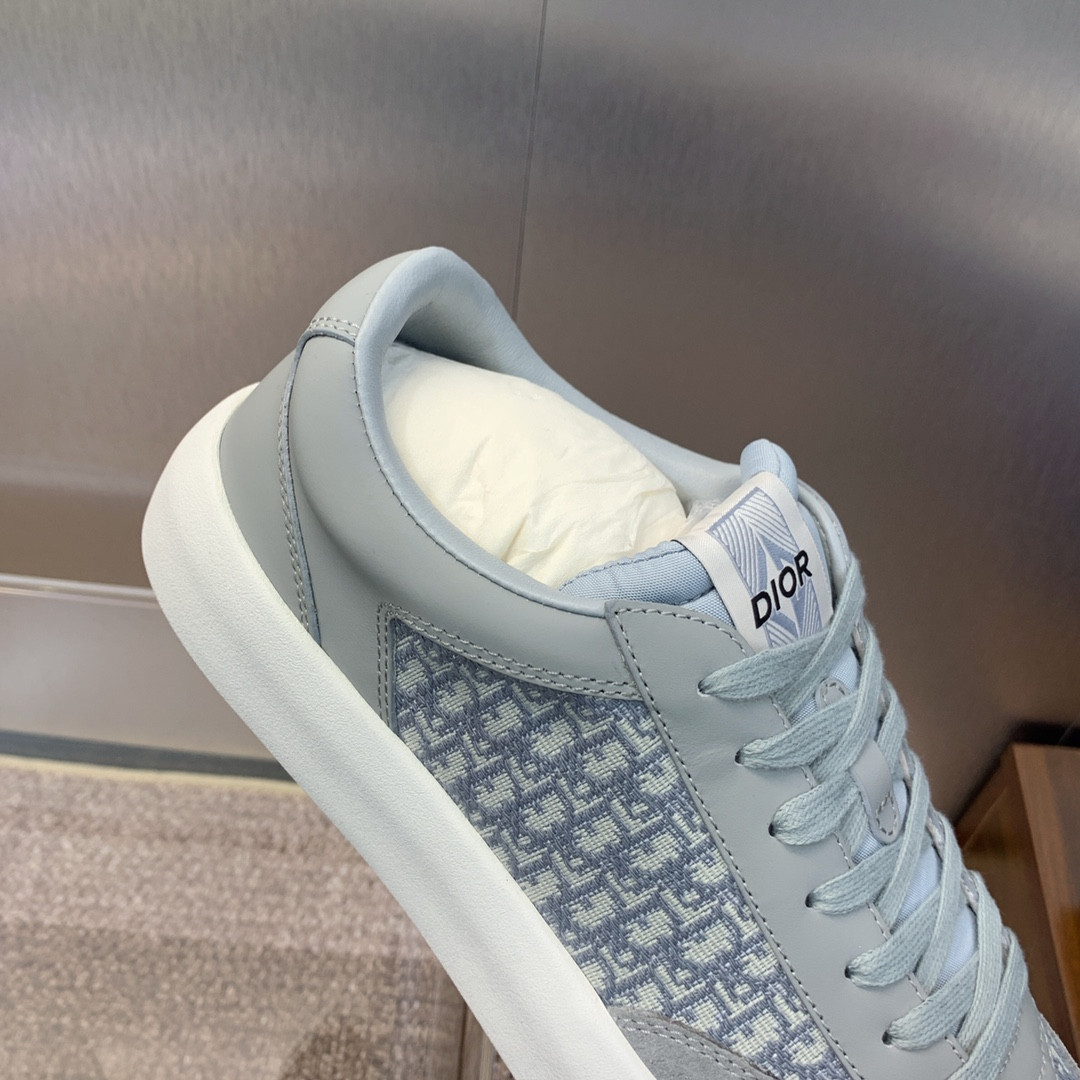 UA D10r B101 Sneaker