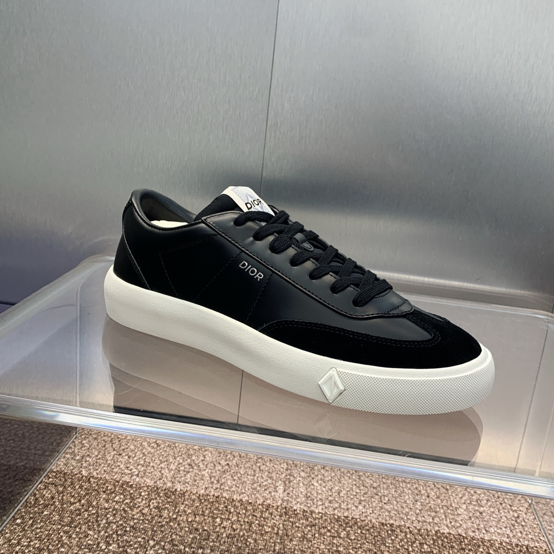 UA D10r B101 Sneaker
