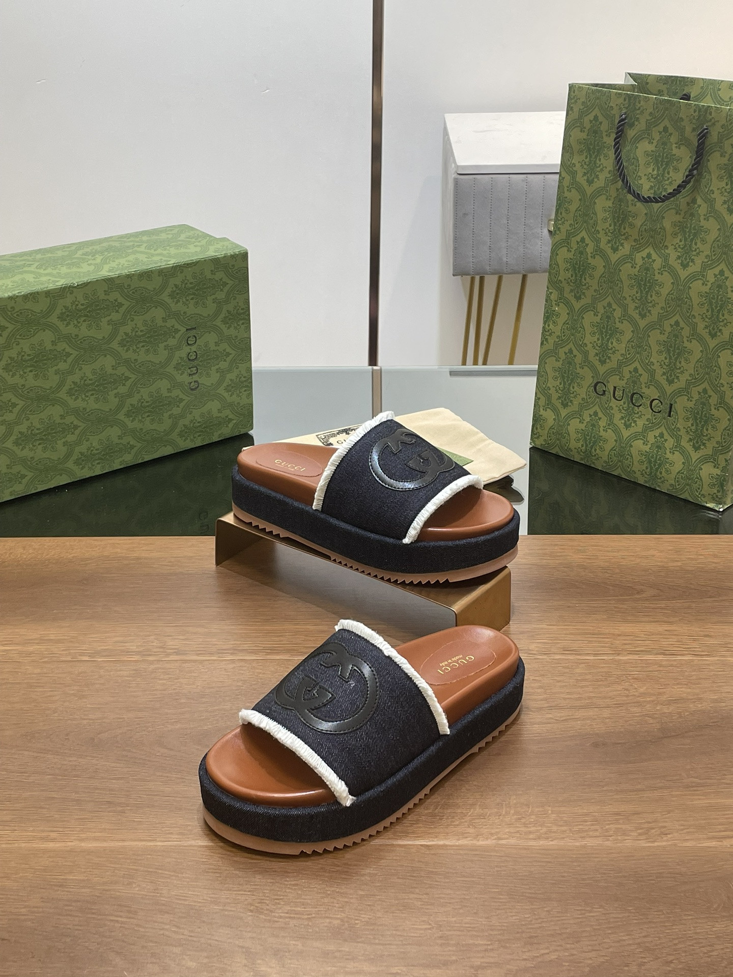 UA Gvc*1 WOMEN