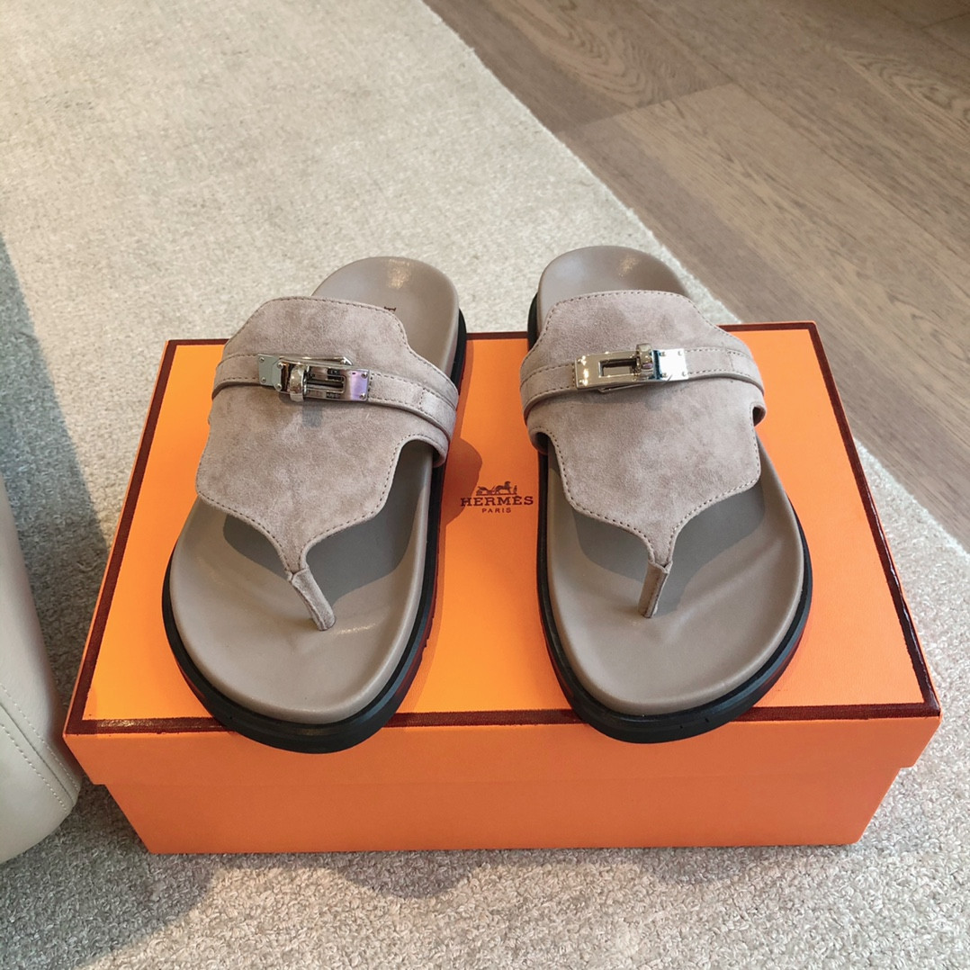 UA H**me5 Empire Sandal