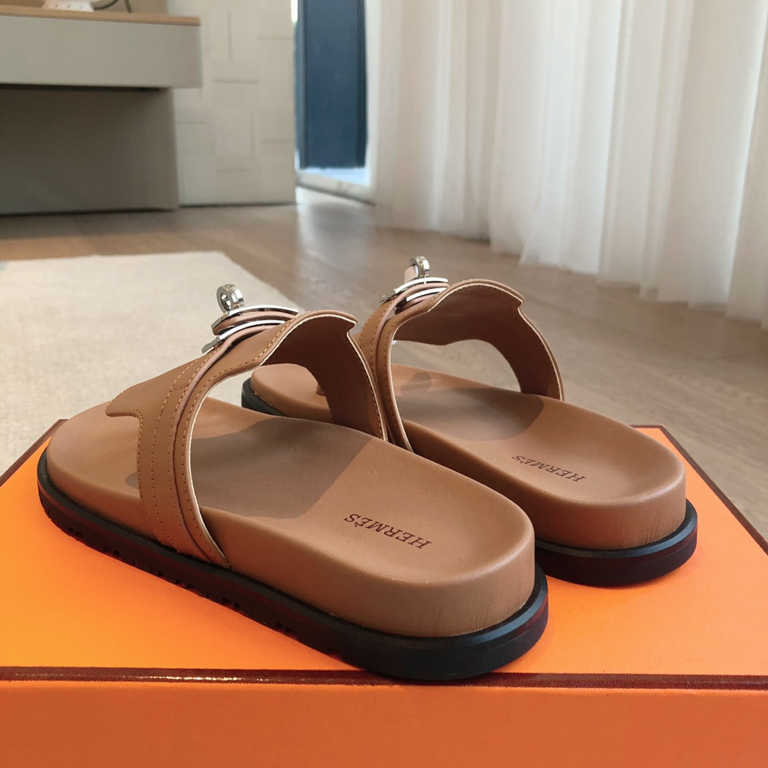 UA H**me5 Empire Sandal