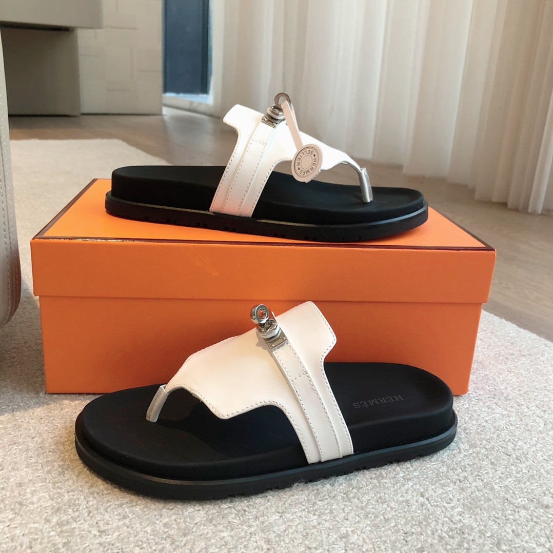 UA H**me5 Empire Sandal