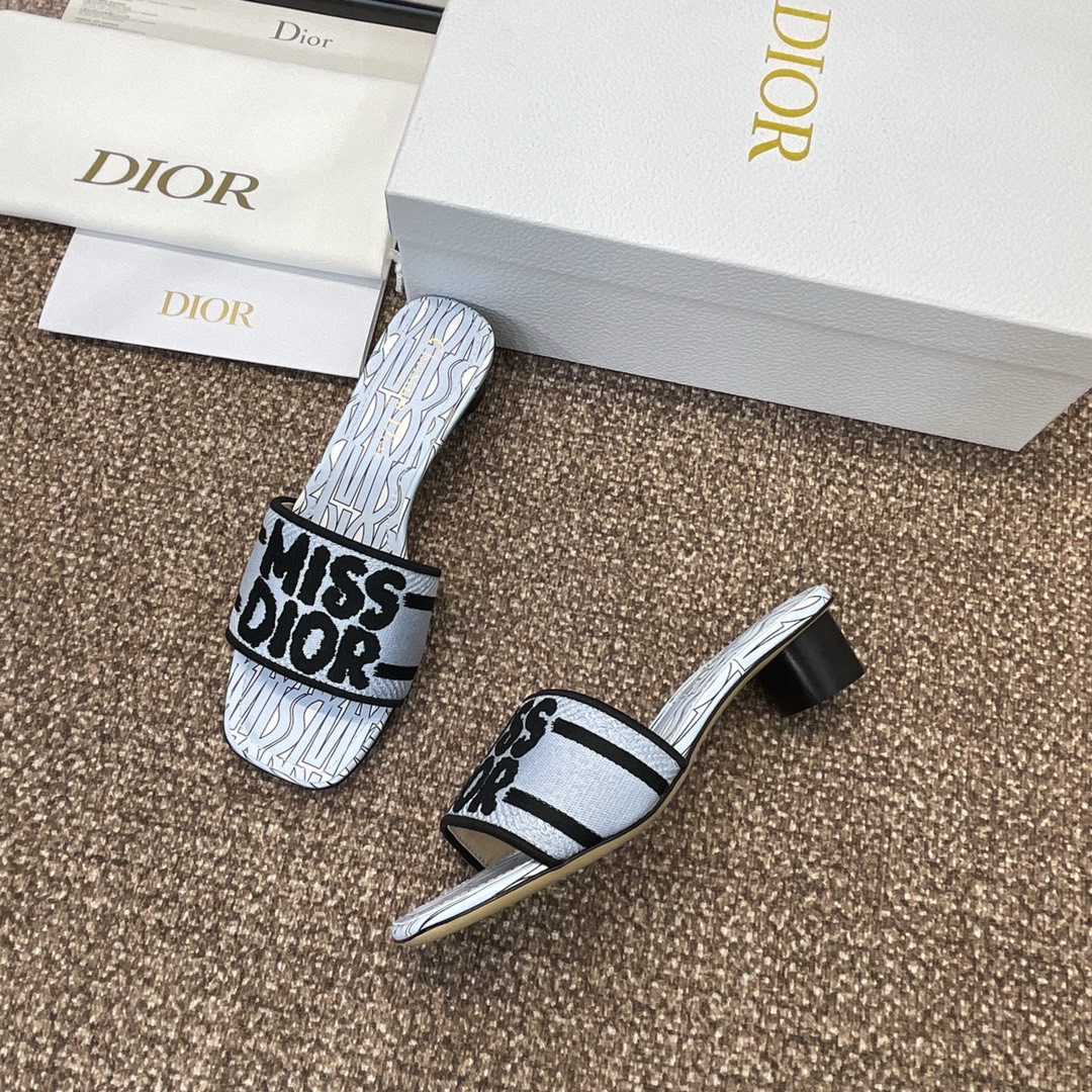 UA D10r Dway Heeled Slide