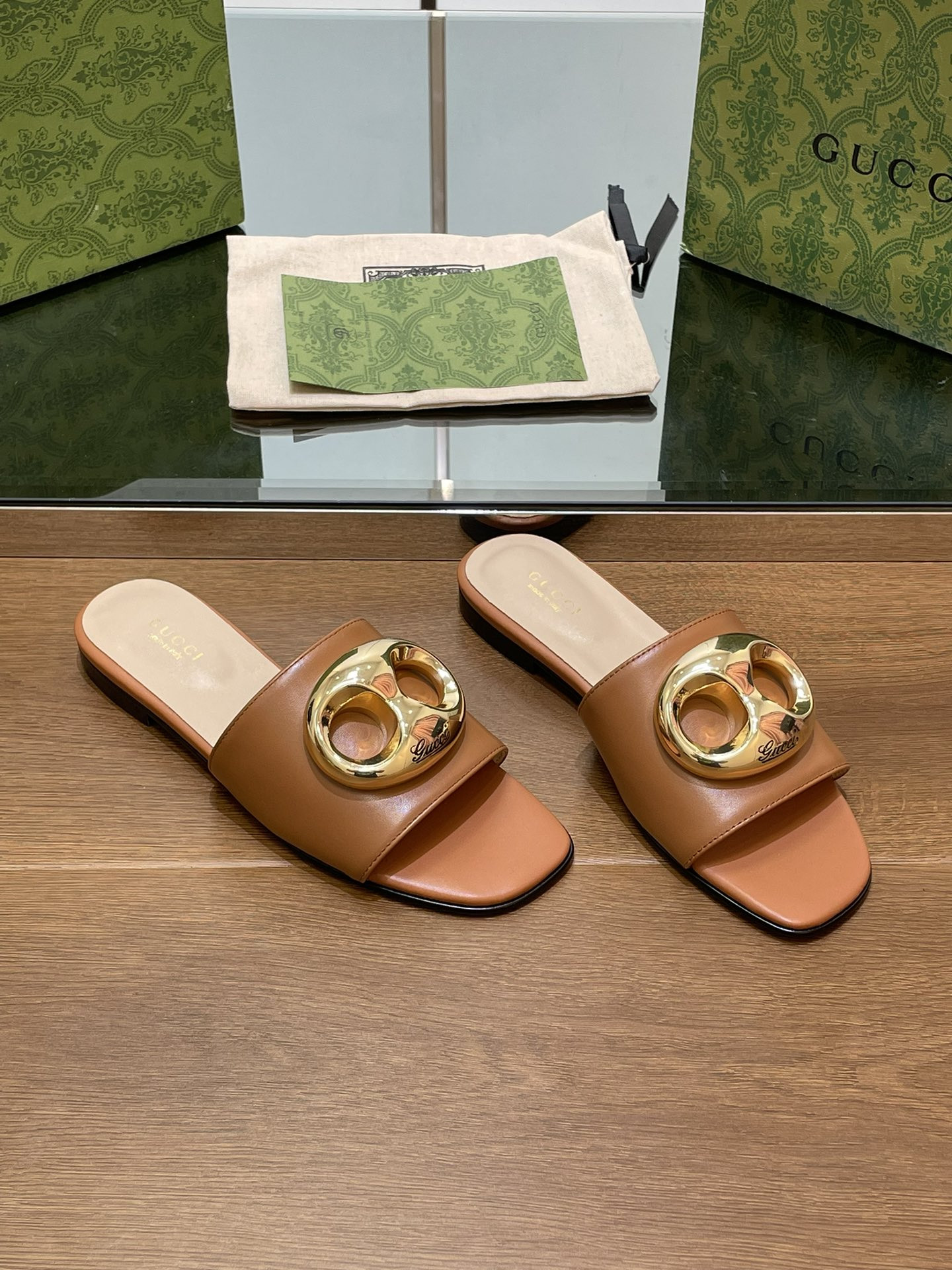 UA Gvc*1 MARINA CHAIN SLIDE