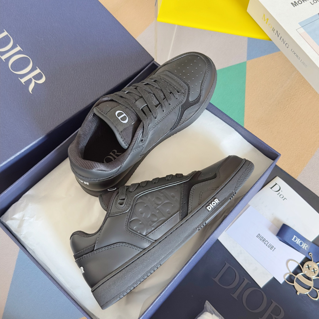 UA D10r B27 Sneaker