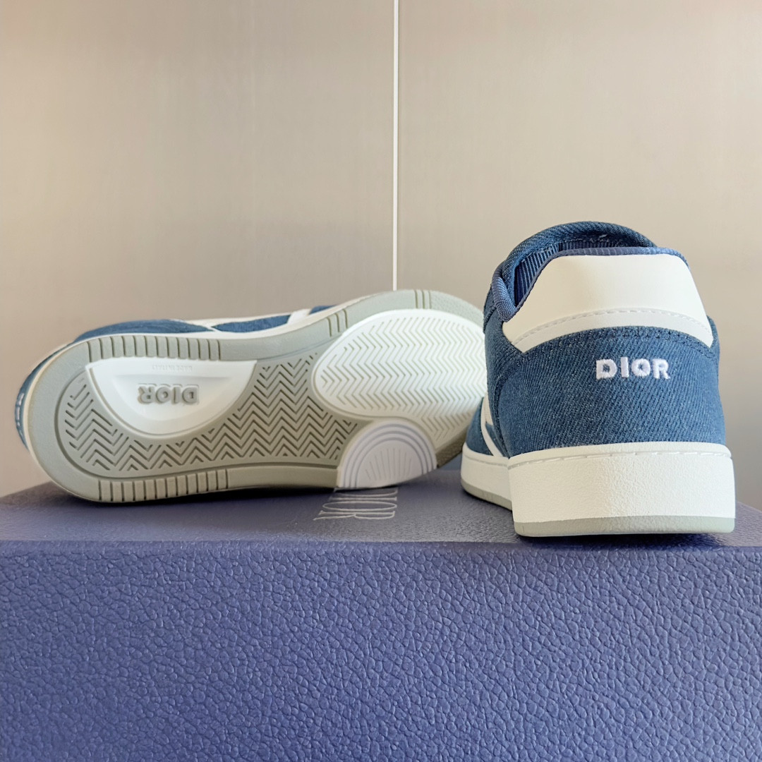 UA D10r B27 Sneaker