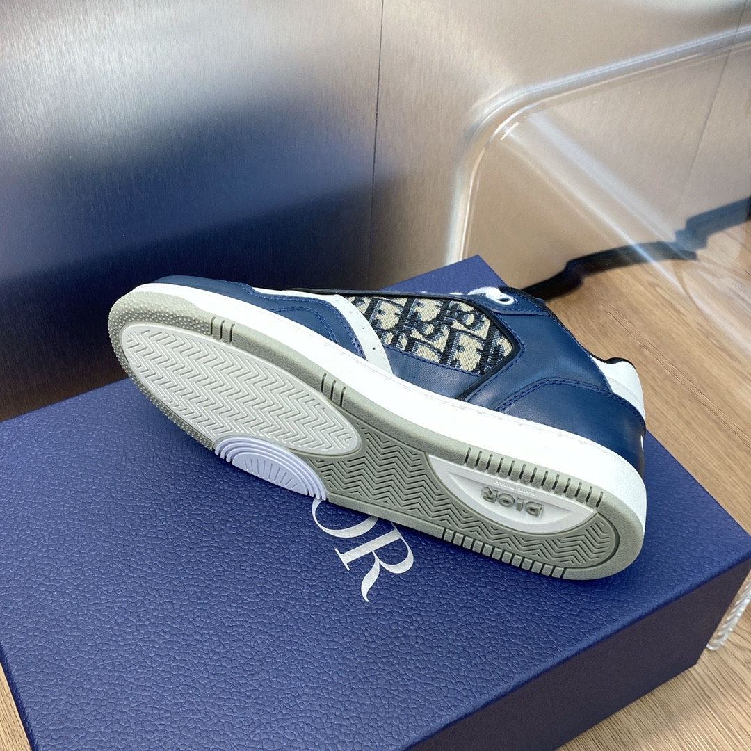 UA D10r B27 Sneaker
