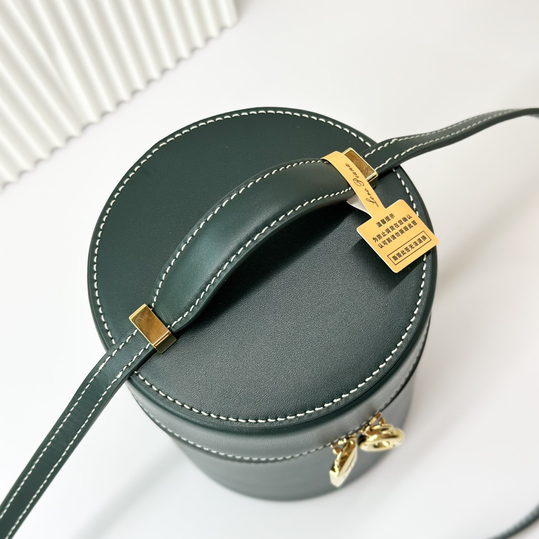 L0r0 P1ana Extra Case Smooth Calfskin 12 x16 x12cm