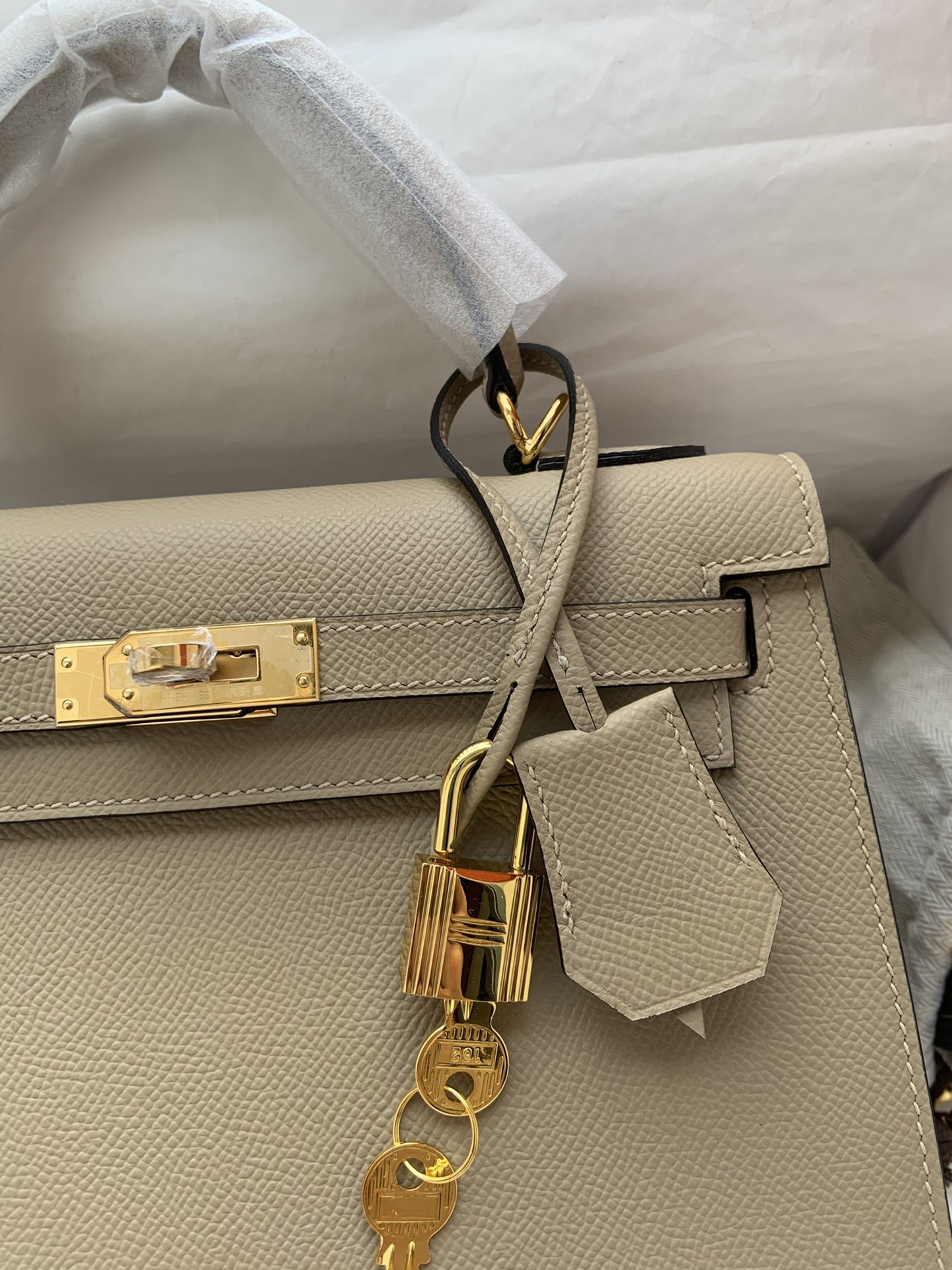 H**me5 Kelly Gold-tone Hardware 25 28