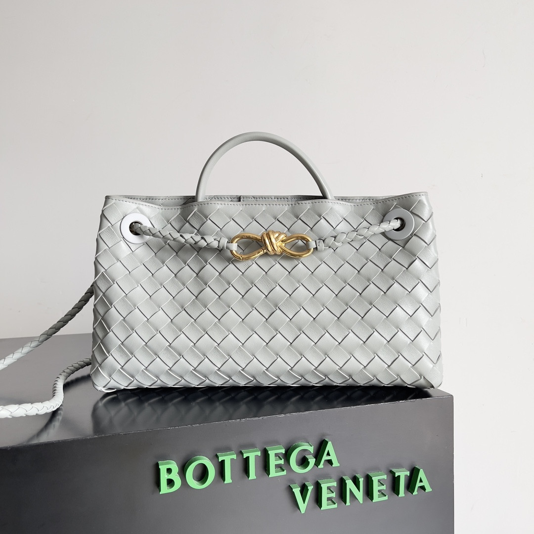 B0tt*ga Ven*ta East-West Andiamo 29x10x18CM