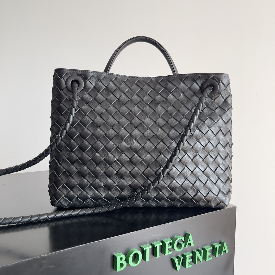 B0tt*ga Ven*ta Medium Andiamo 32x25x11CM