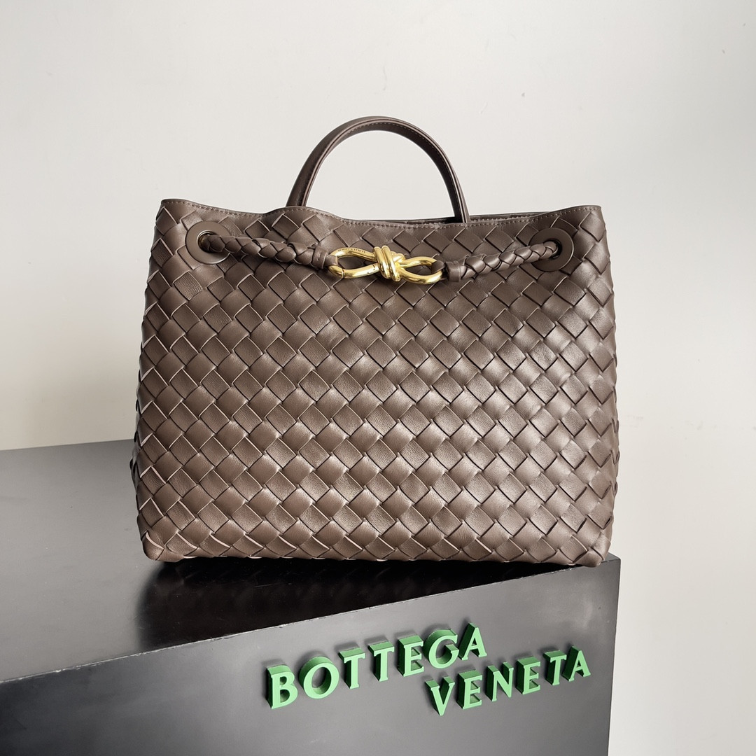 B0tt*ga Ven*ta Medium Andiamo 32x25x11CM