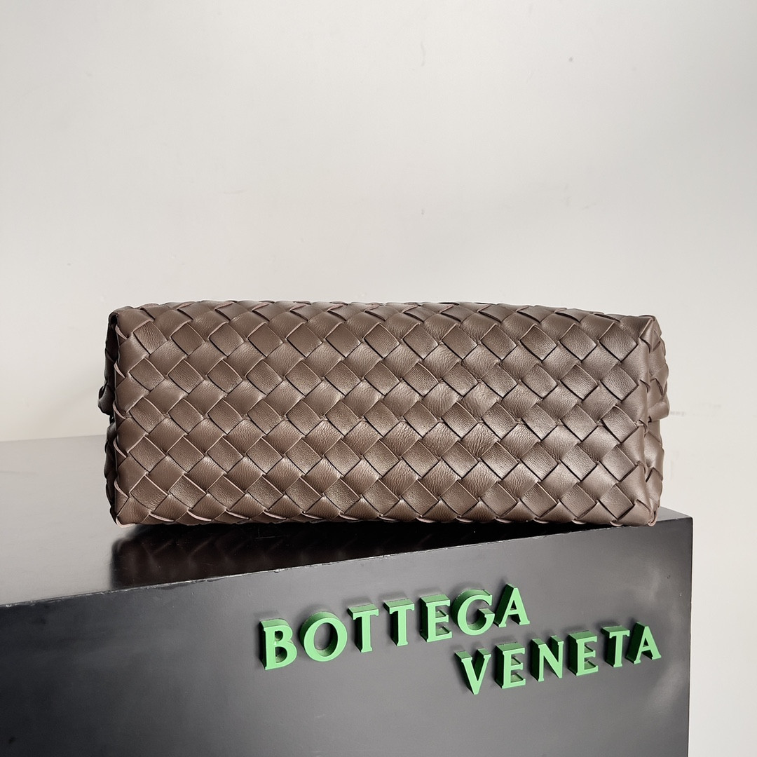 B0tt*ga Ven*ta Medium Andiamo 32x25x11CM