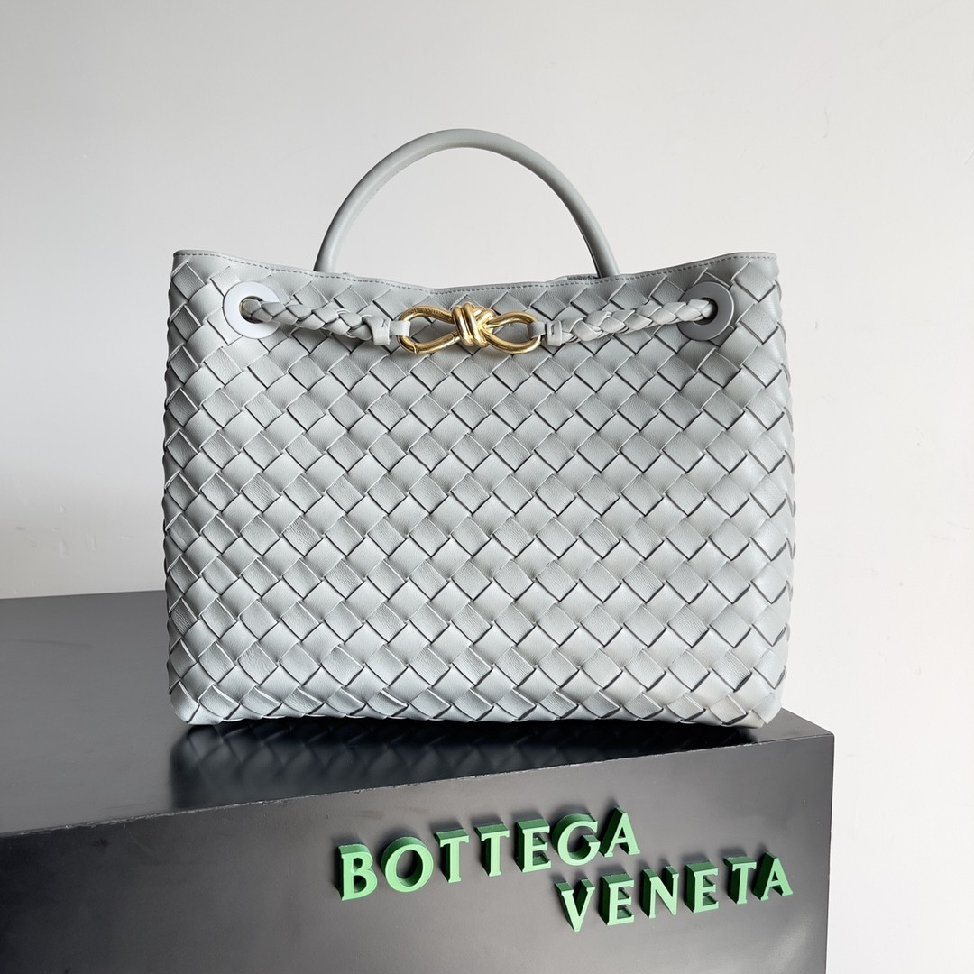 B0tt*ga Ven*ta Medium Andiamo 32x25x11CM