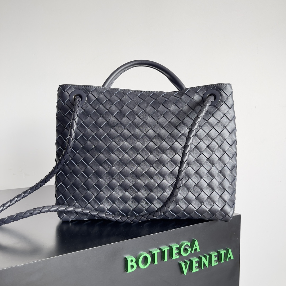 B0tt*ga Ven*ta Medium Andiamo 32x25x11CM