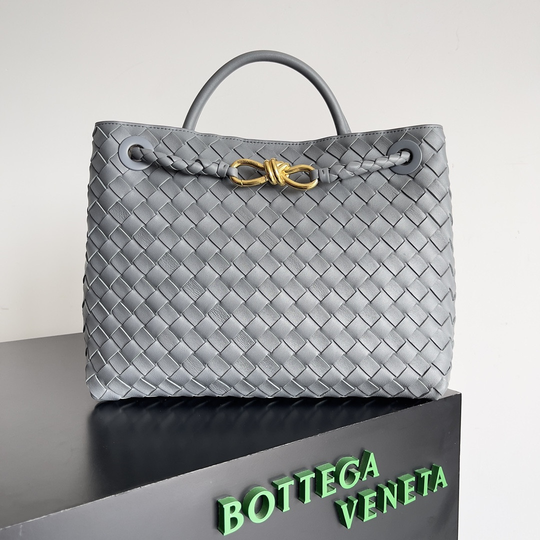 B0tt*ga Ven*ta Medium Andiamo 32x25x11CM