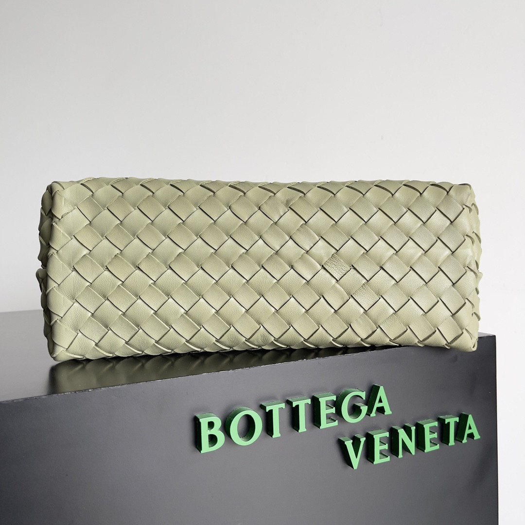B0tt*ga Ven*ta Medium Andiamo 32x25x11CM