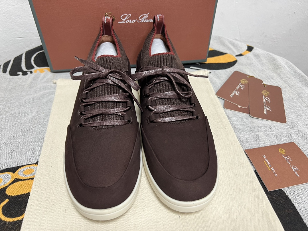 UA L0r0 P1ana Soho Walk Sneaker