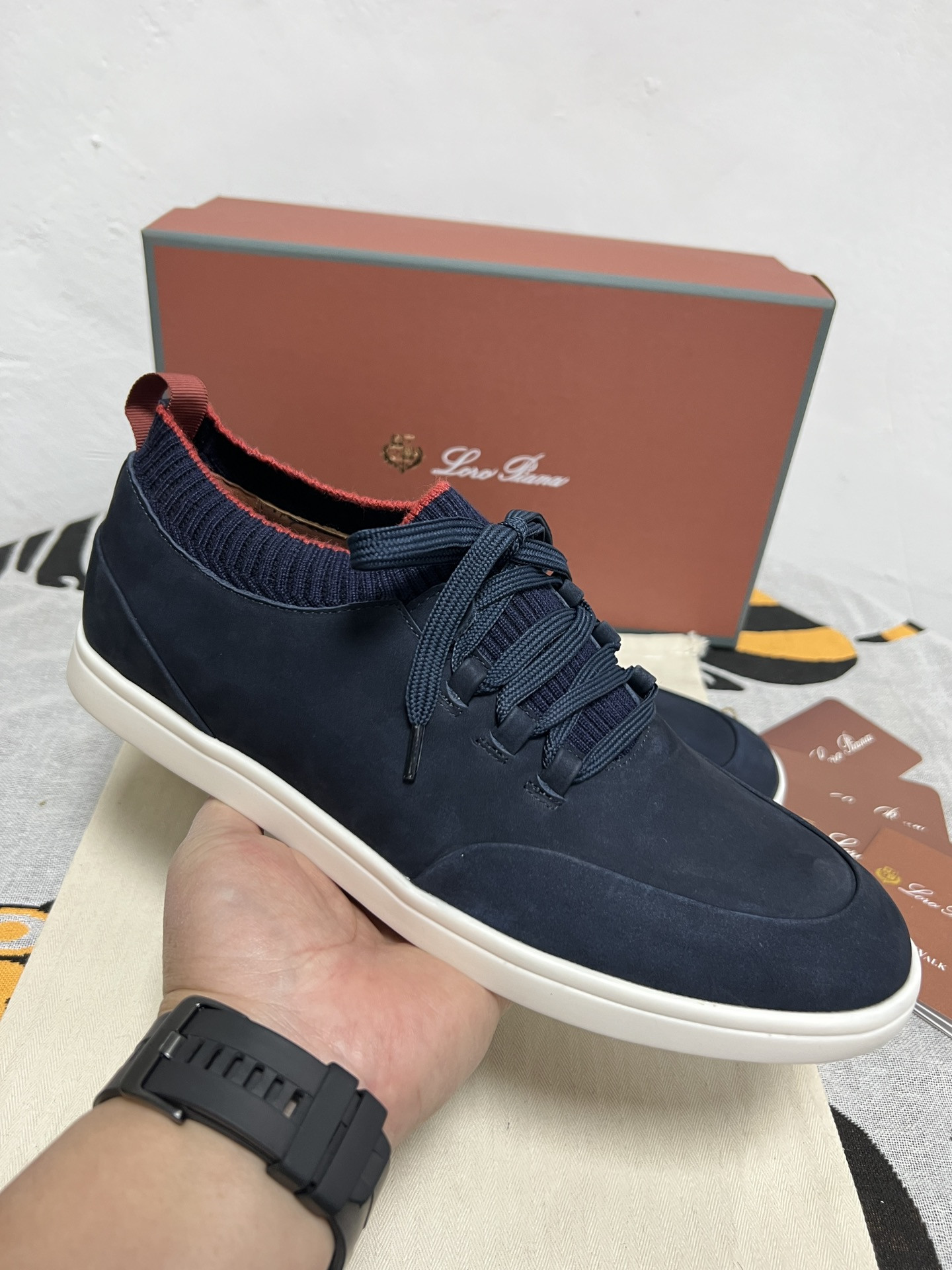 UA L0r0 P1ana Soho Walk Sneaker