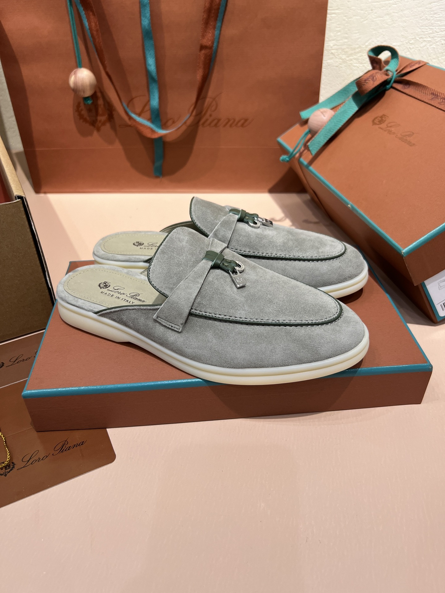 UA L0r0 P1ana Babouche Charms Walk Loafers