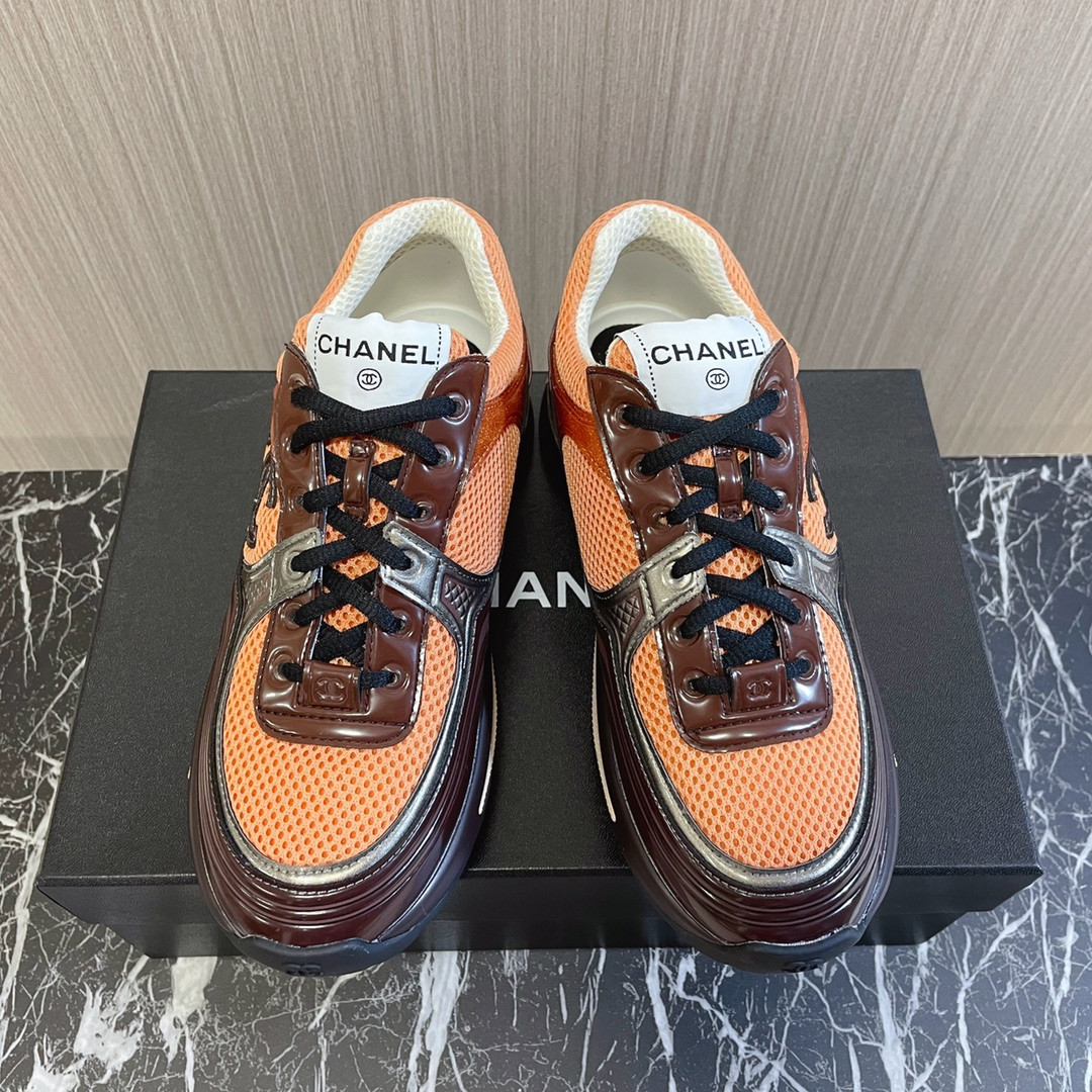 UA Ch**el SNEAKER