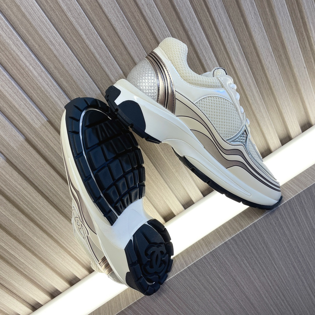 UA Ch**el SNEAKER