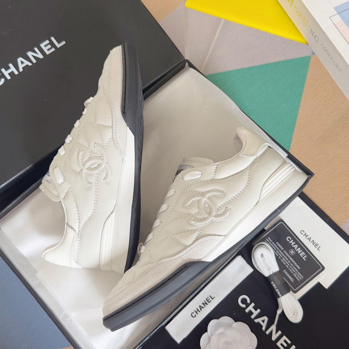 UA Ch**el SNEAKER