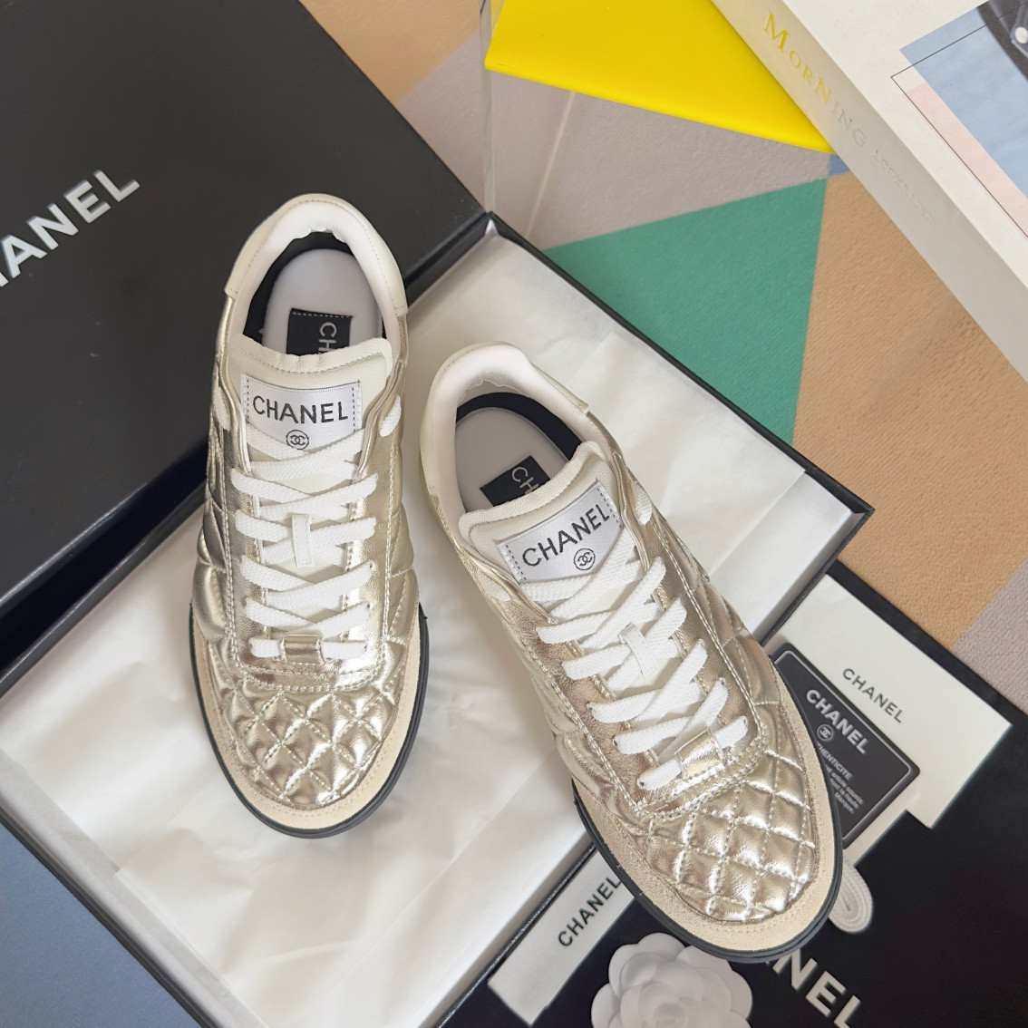UA Ch**el SNEAKER