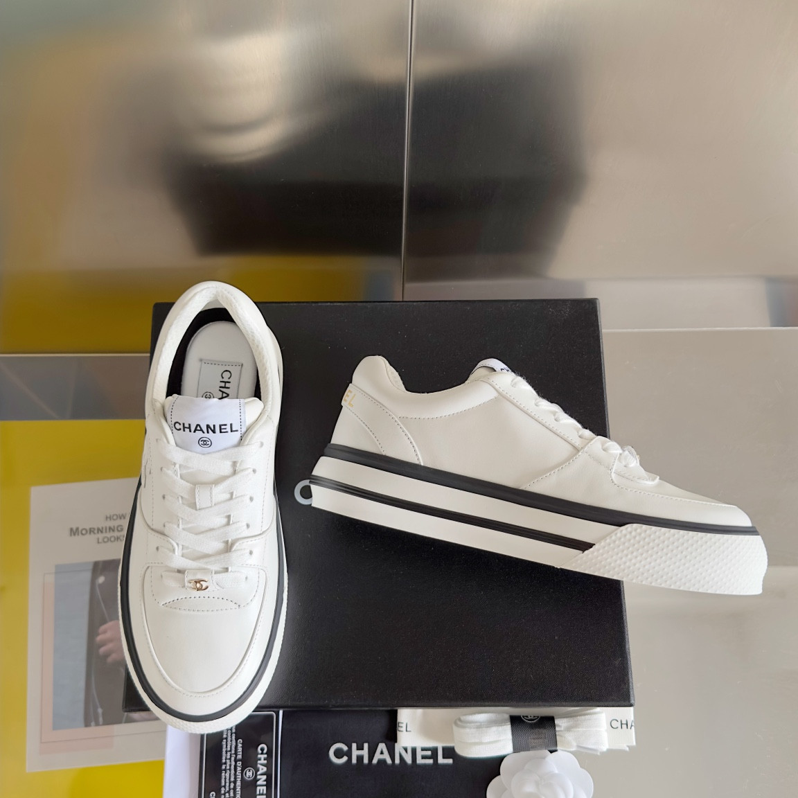 UA Ch**el SNEAKER