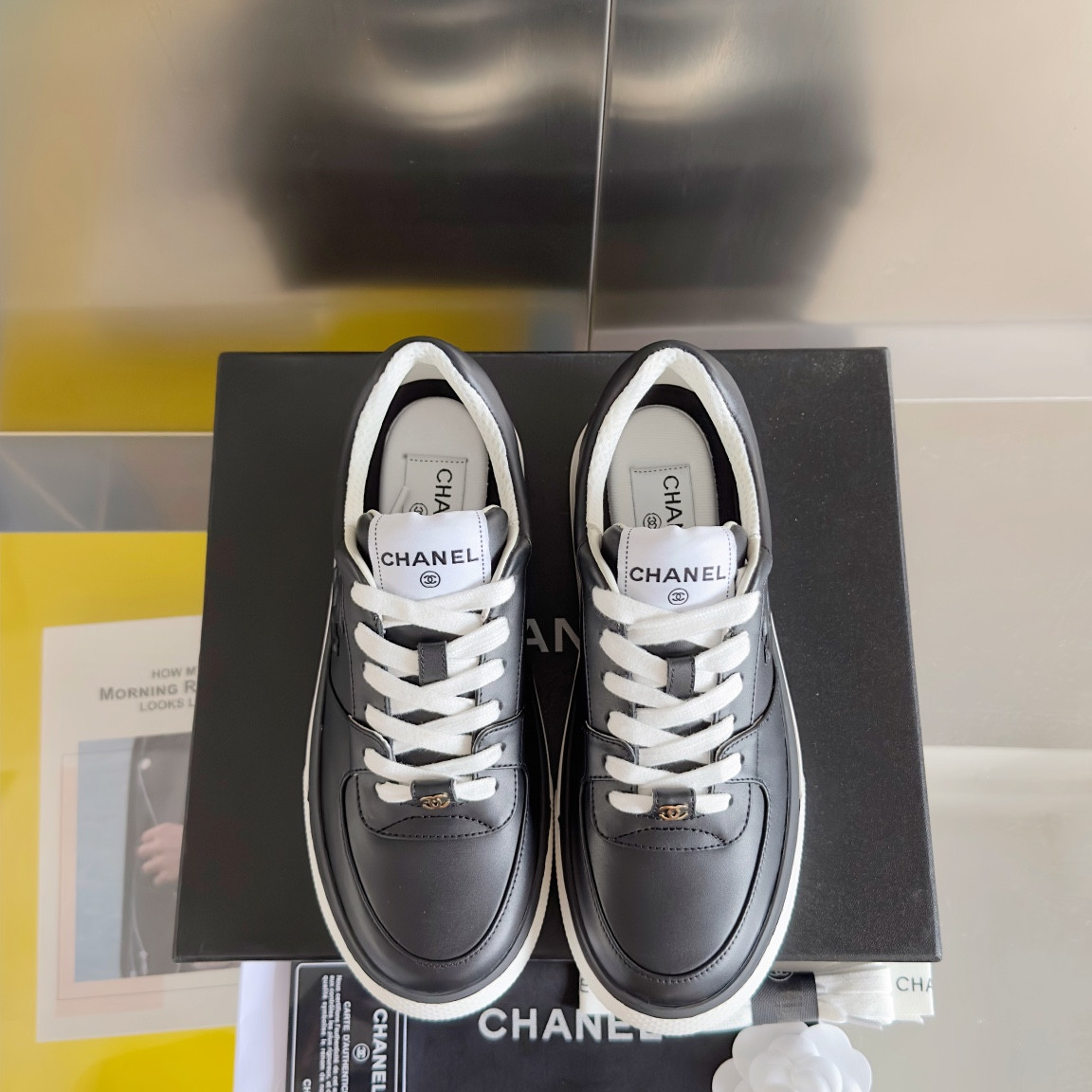 UA Ch**el SNEAKER