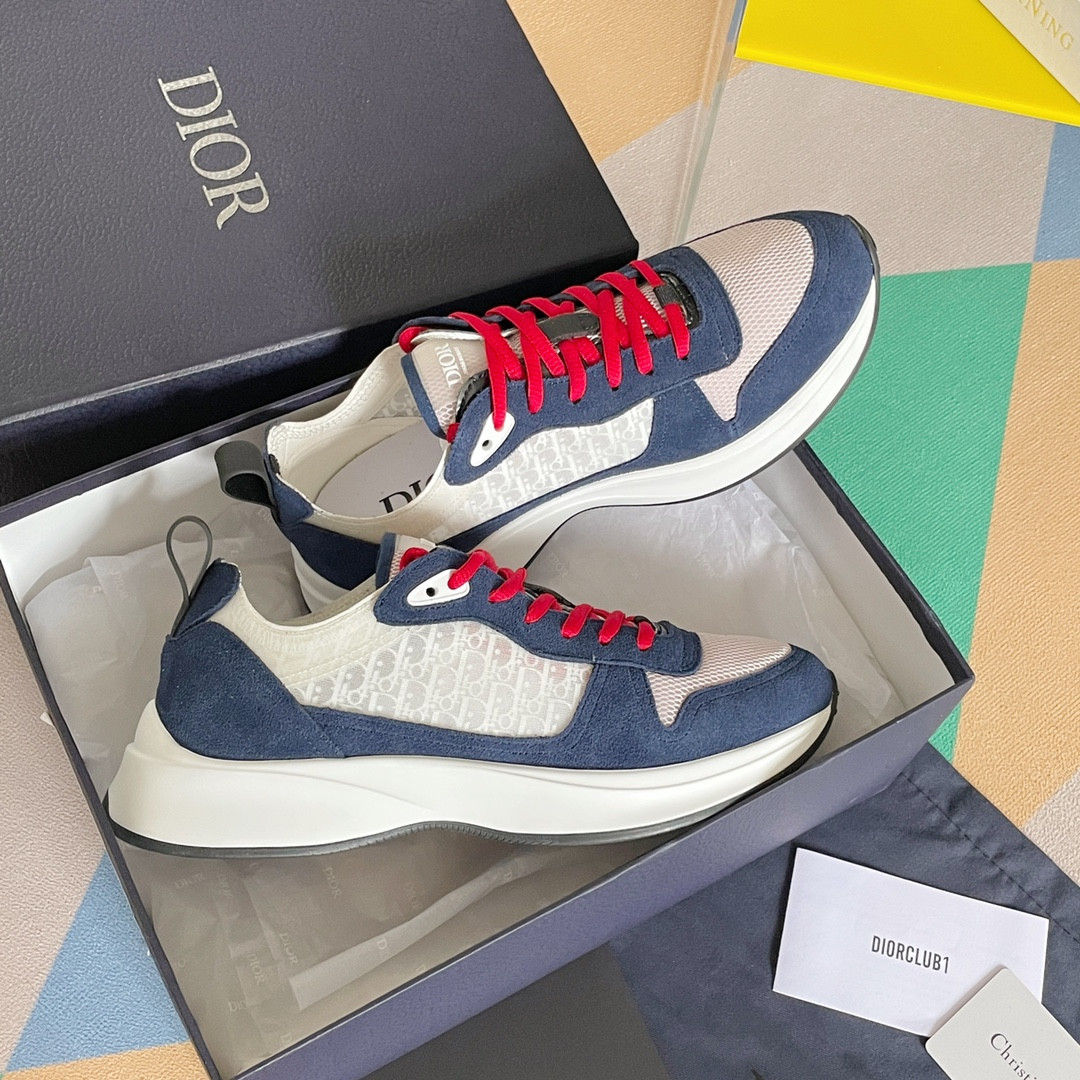 UA D10r B25 Runner Sneaker