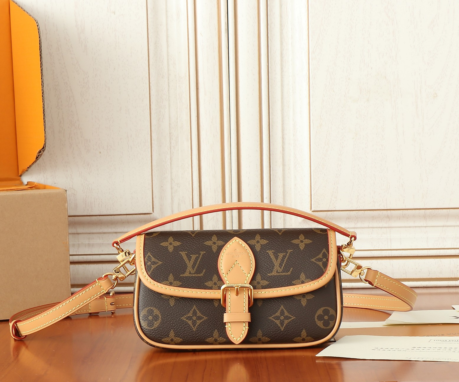 LV Nano Diane M83298 19x10.5x6cm