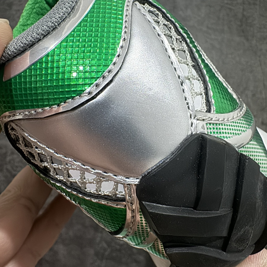 UA B0tt*ga Ven*ta Orbit Sneaker