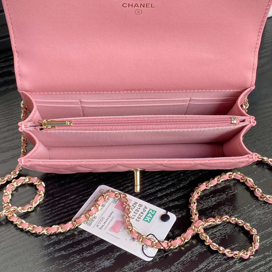 Ch**el Clutch With Chain   19cm