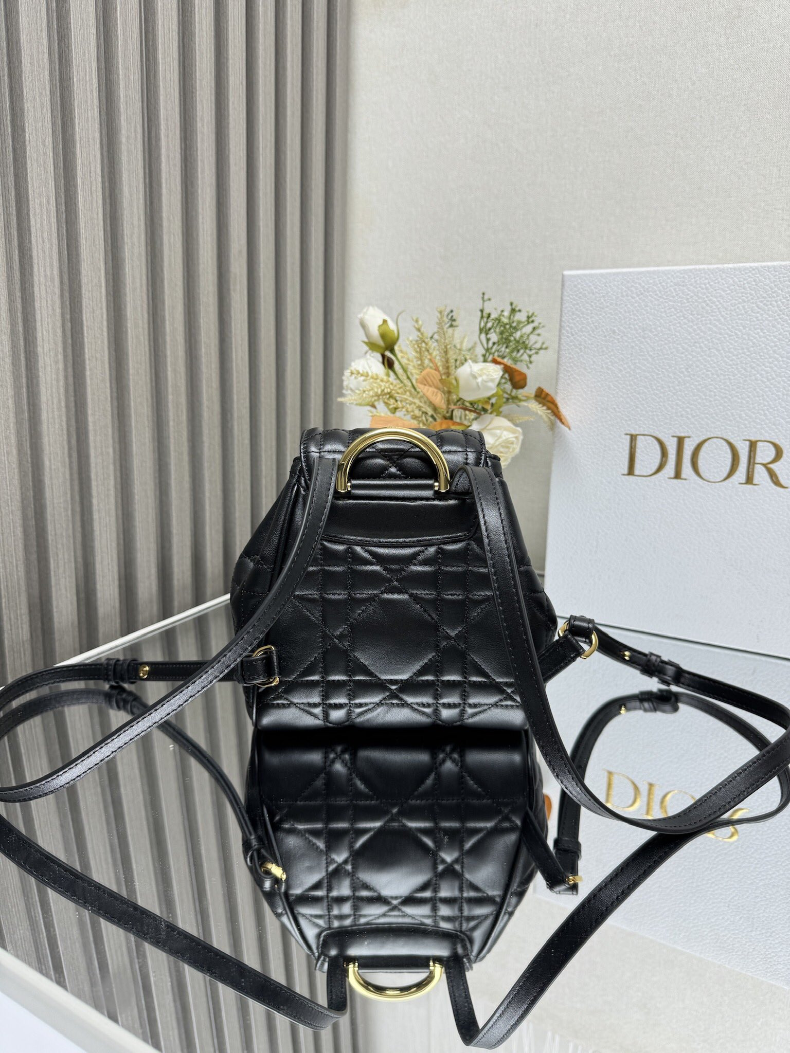 D10r Caro Backpack Small 19.5 x 18.5 x 8.5 cm