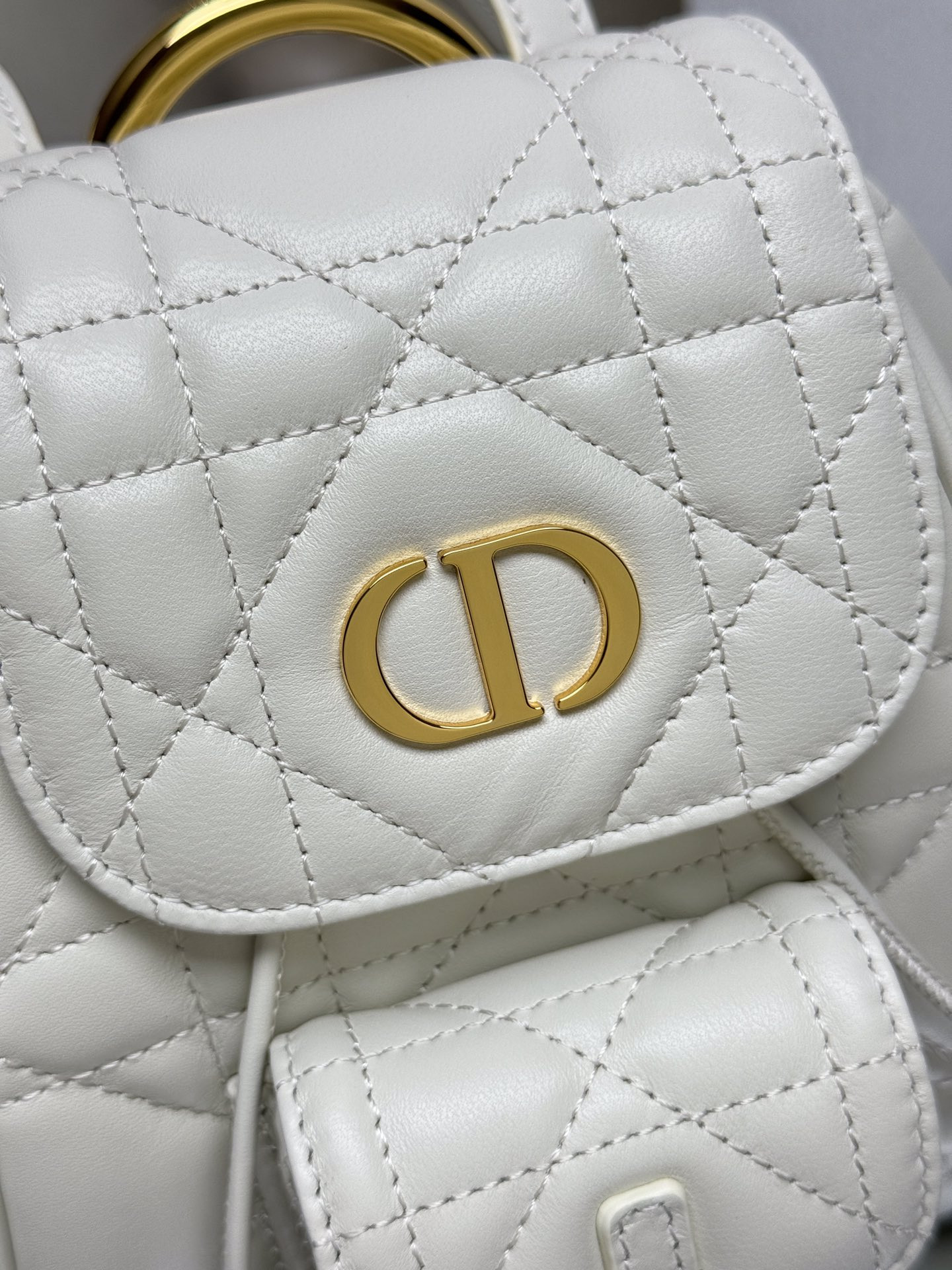D10r Caro Backpack Small 19.5 x 18.5 x 8.5 cm