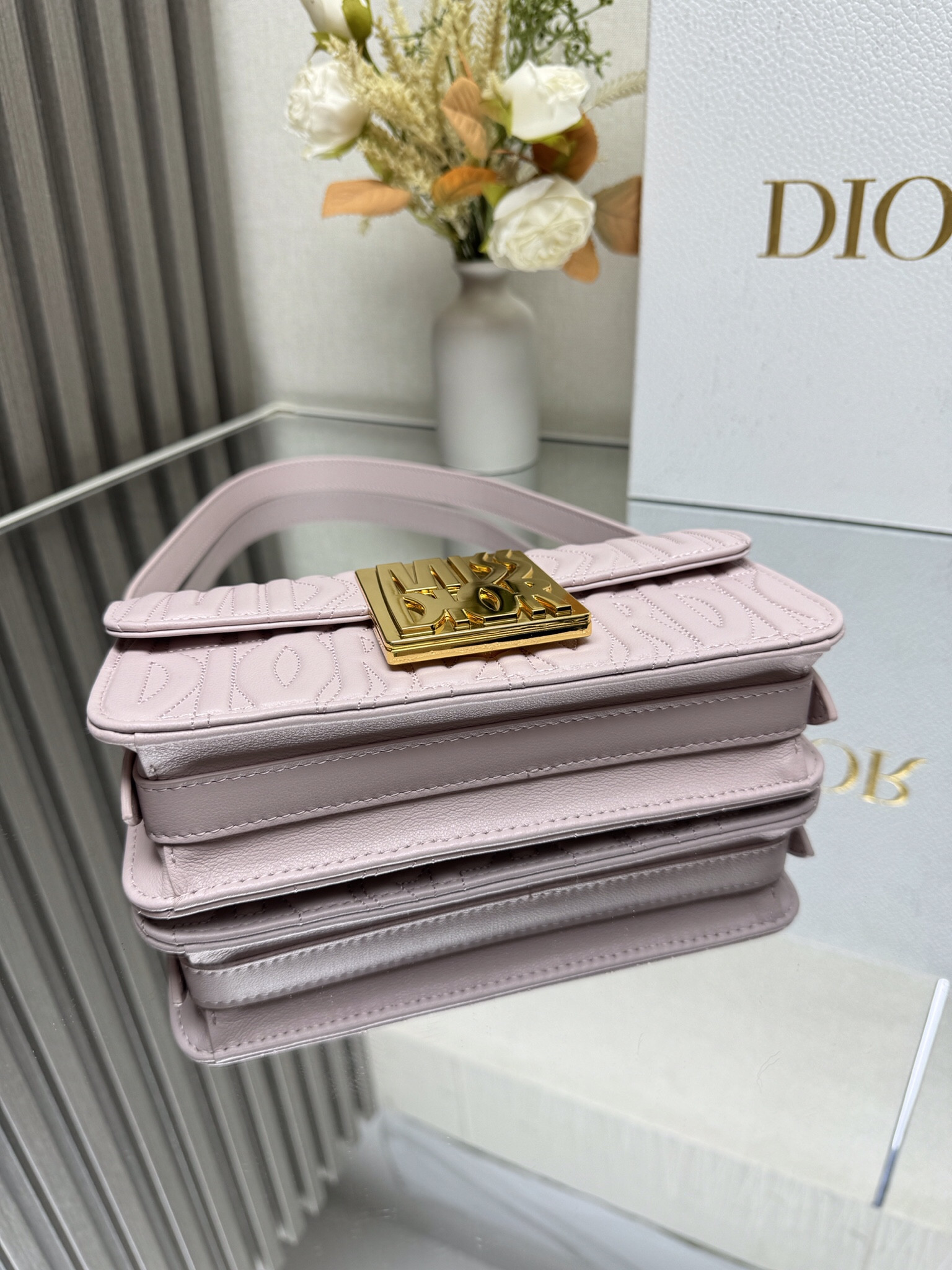D10r Miss D10r flap bag 22 x 11 x 6 cm