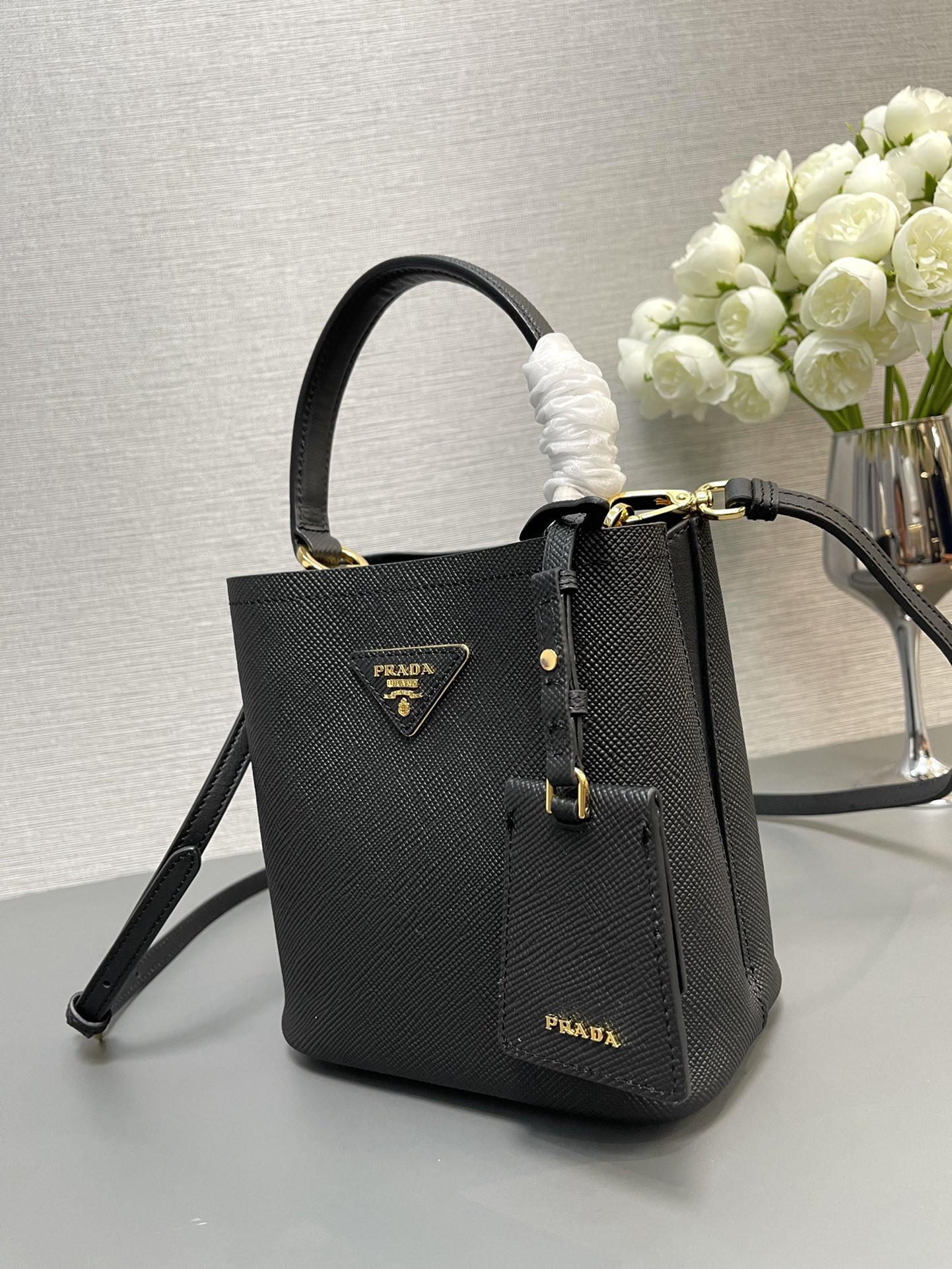 Pra*a Small Saffiano Leather Pra*a Panier Bag 18x17x10.5cm