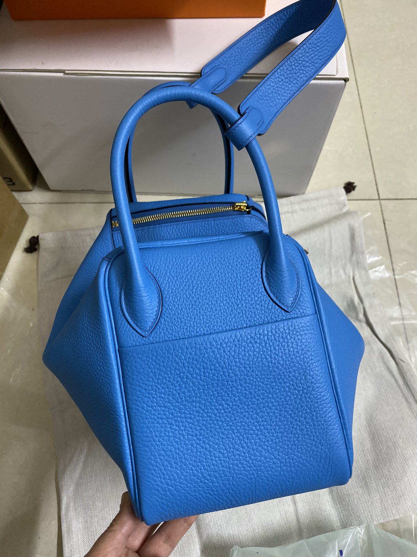 H**me5 Lindy 30cm