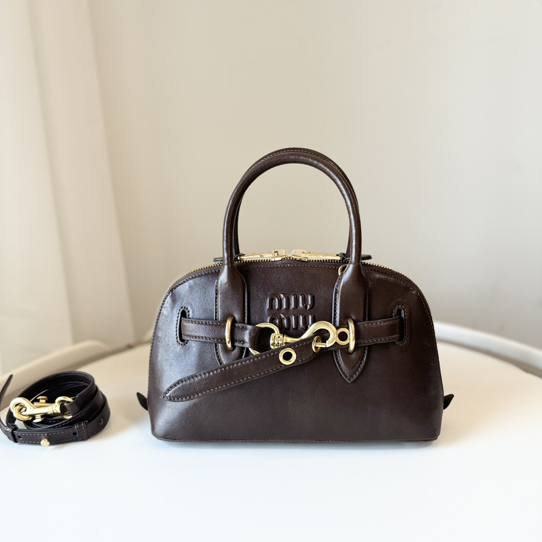 M1v M1v aventure nappa leather top-handle bag 16.5x28x10cm