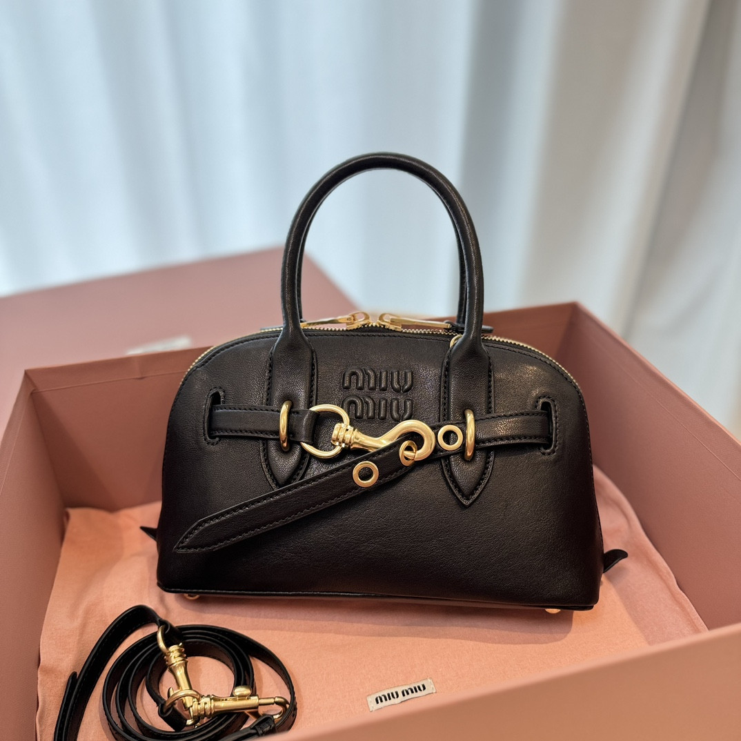 M1v M1v aventure nappa leather top-handle bag 16.5x28x10cm
