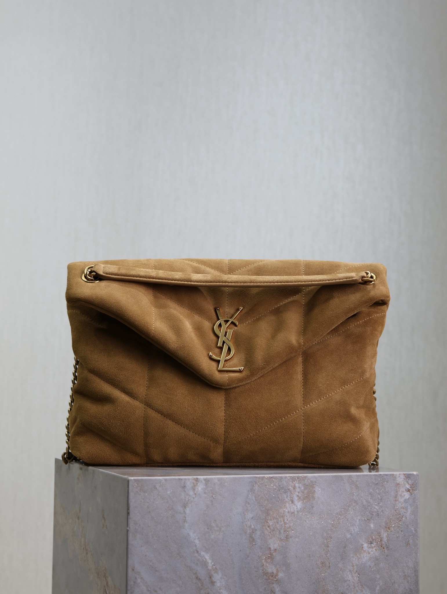 Y51 Loulou  Puffer (Suede)  35x23x13.5cm
