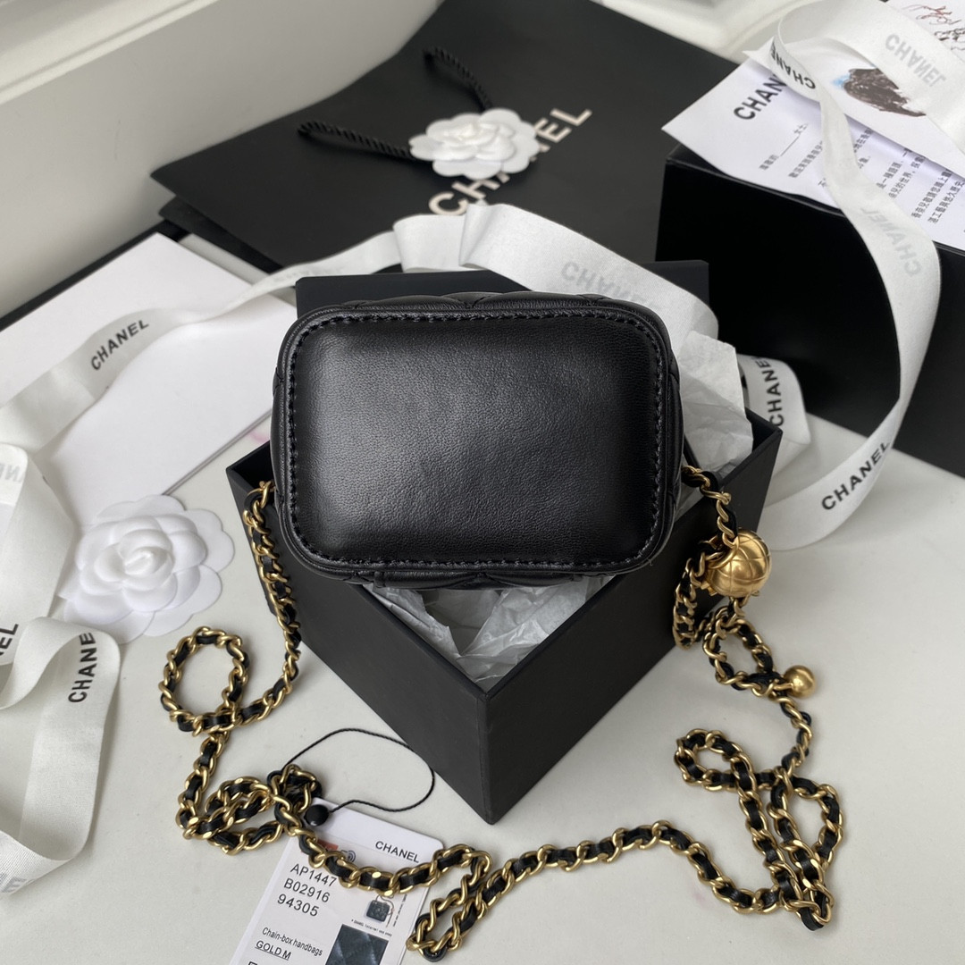 Ch**el MINI box BAG