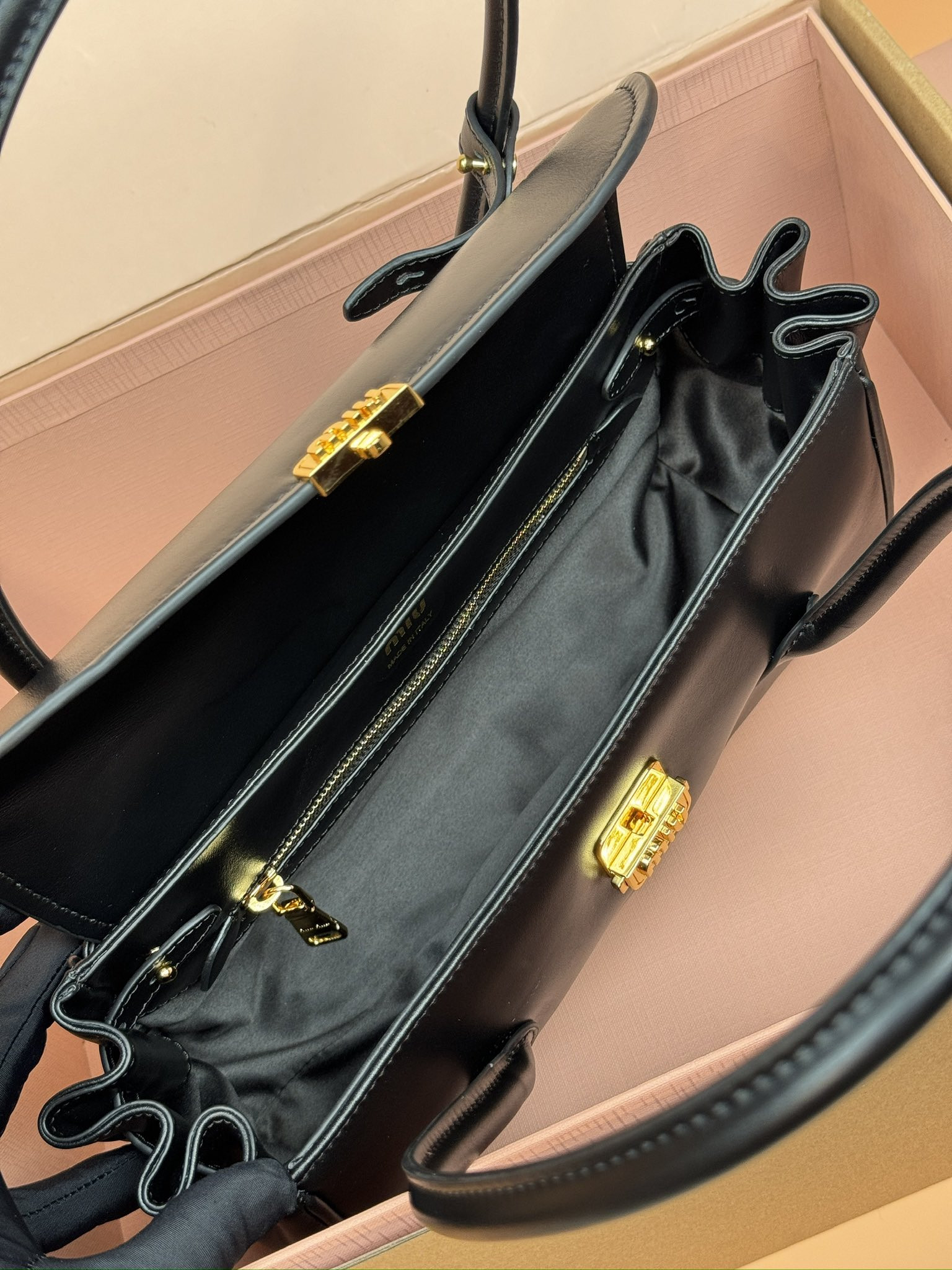 M1v M1v leather shoulder bag 15x28x11cm