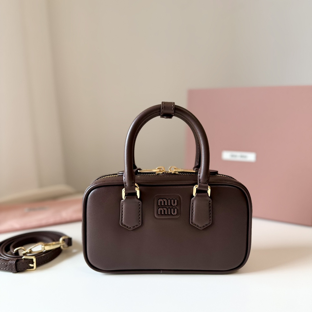 M1v M1v arcadie leather mini-bag 19x10x5cm