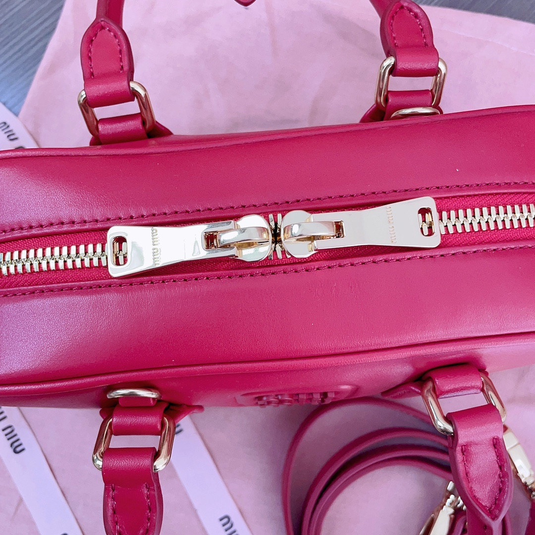 M1v M1v arcadie leather bag 10.5x22x7.5cm