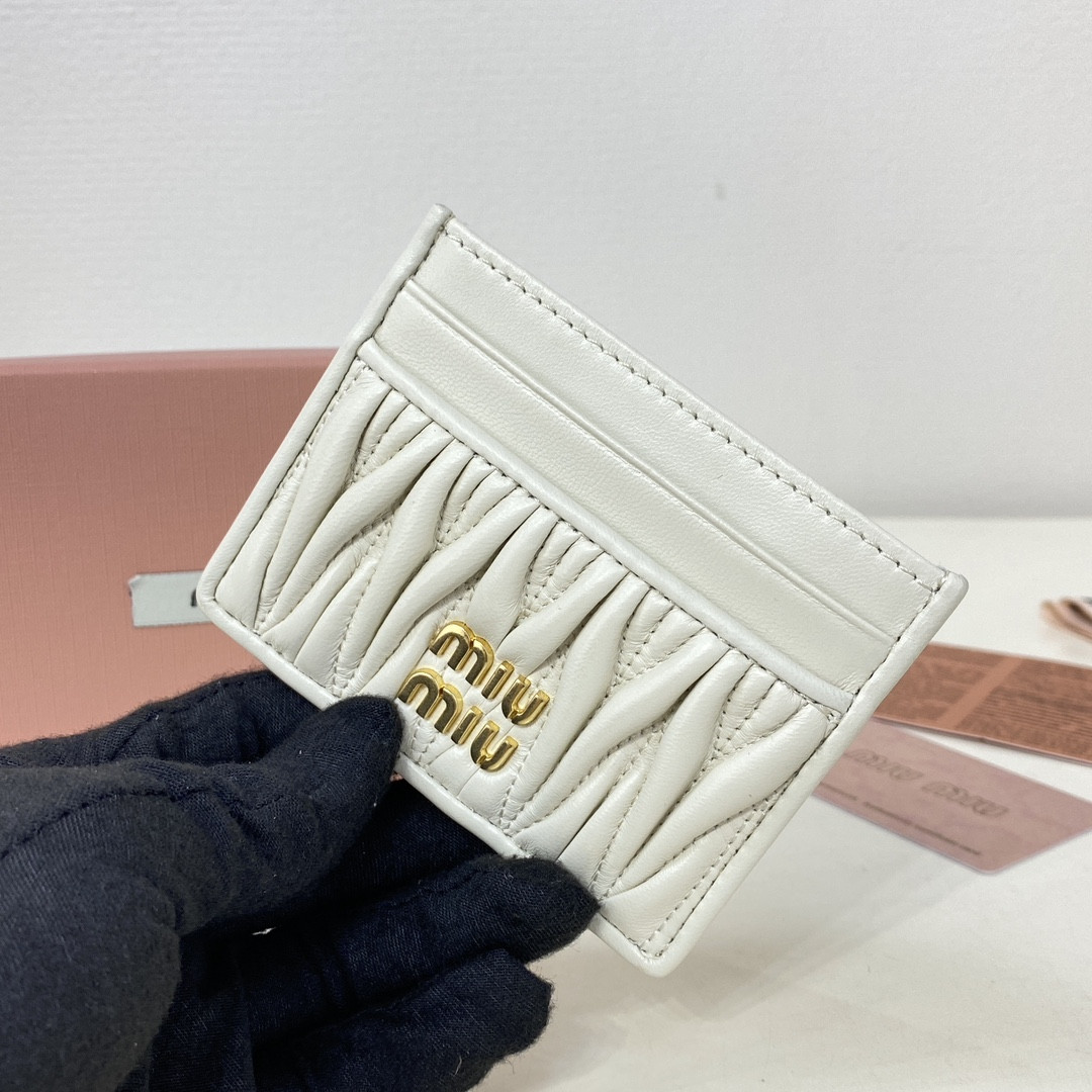 M1v M1v matelassé nappa leather card holder 8x10.5cm