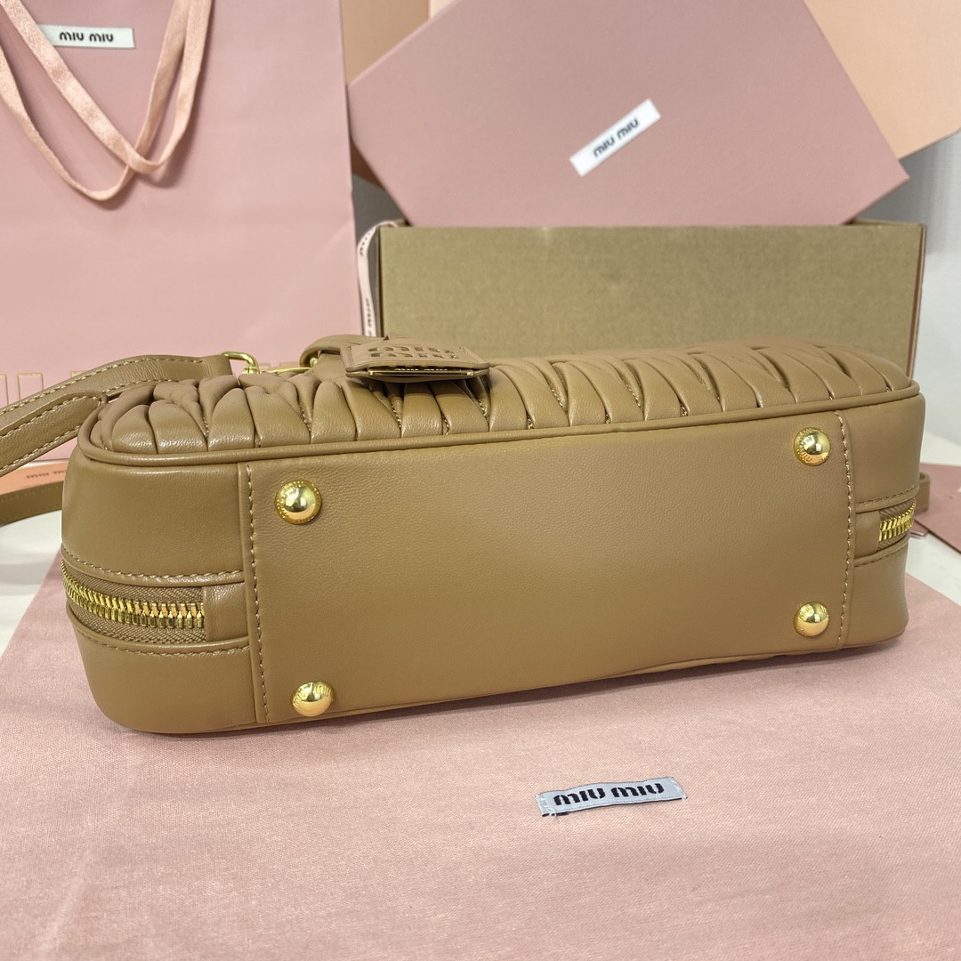 M1v M1v arcadie matelassé nappa leather bag 12x27x9cm