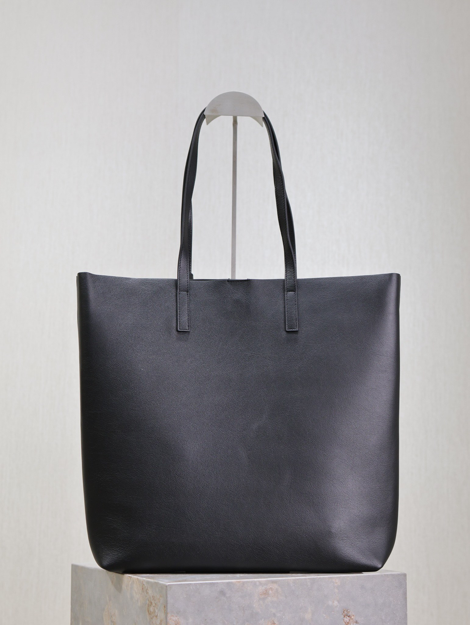 Y51 SHOPPING Sa1nt Lau*nt IN LEATHER 32.5×35×10.5cm